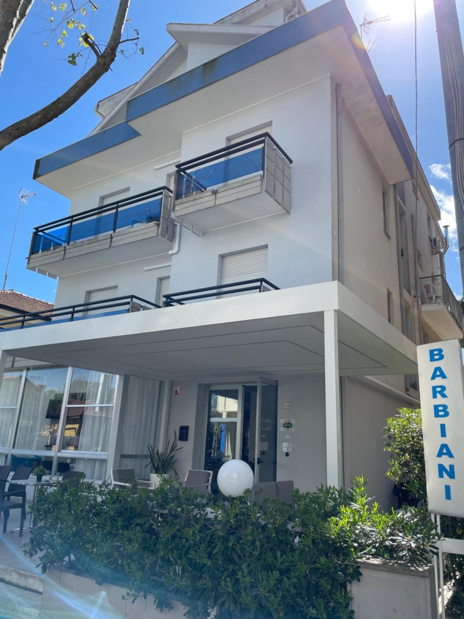Hotel Barbiani リッチョーネ エクステリア 写真