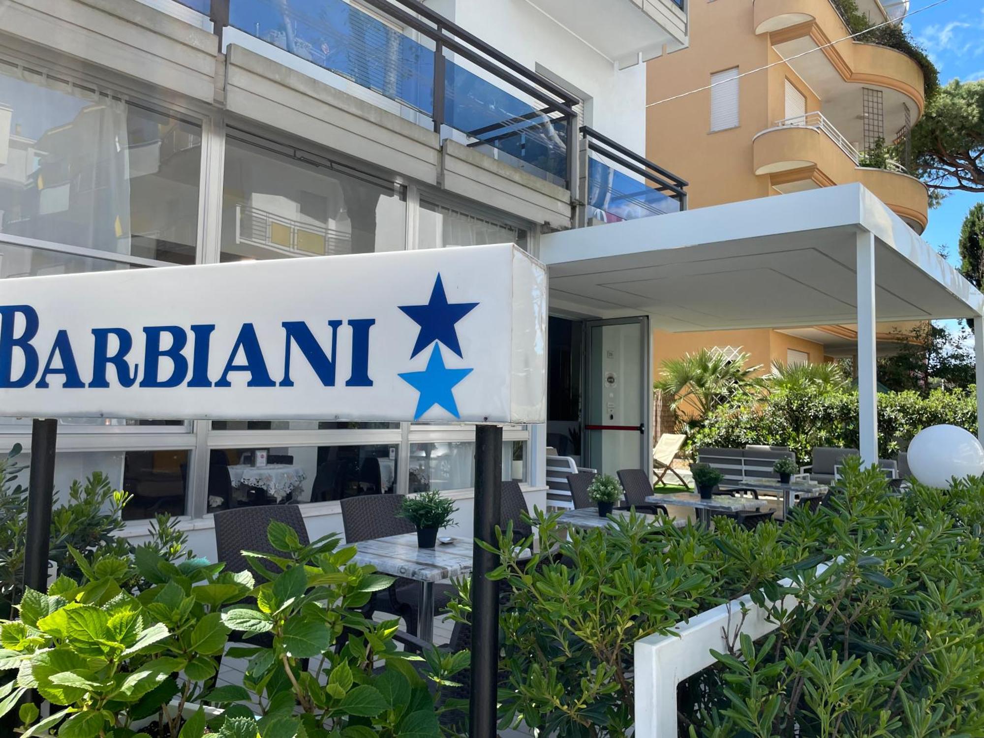 Hotel Barbiani リッチョーネ エクステリア 写真