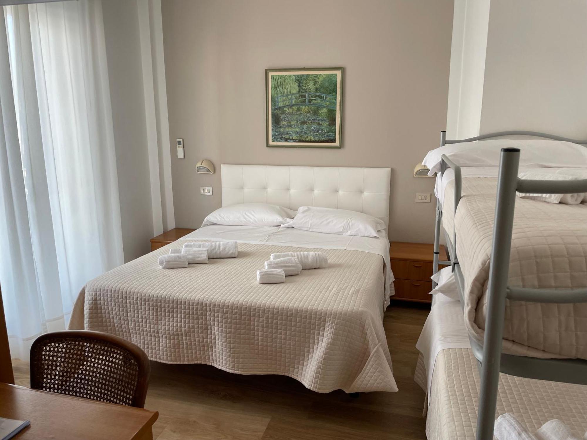 Hotel Barbiani リッチョーネ エクステリア 写真