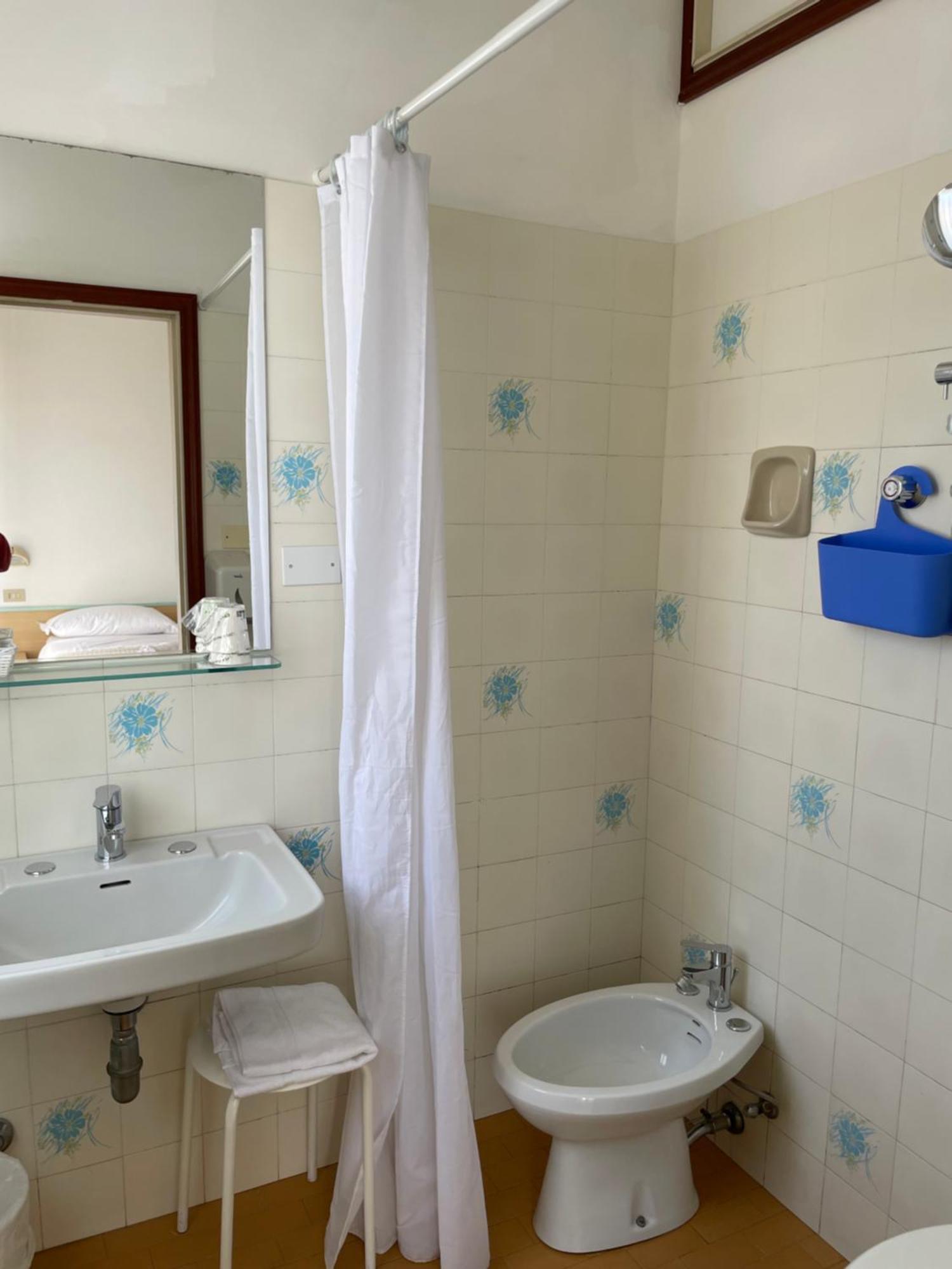 Hotel Barbiani リッチョーネ エクステリア 写真