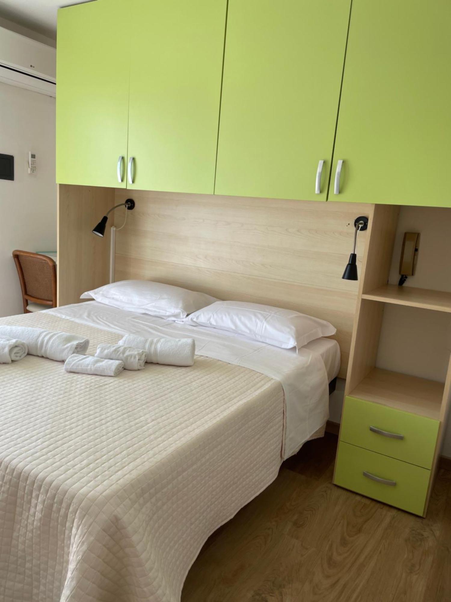 Hotel Barbiani リッチョーネ エクステリア 写真