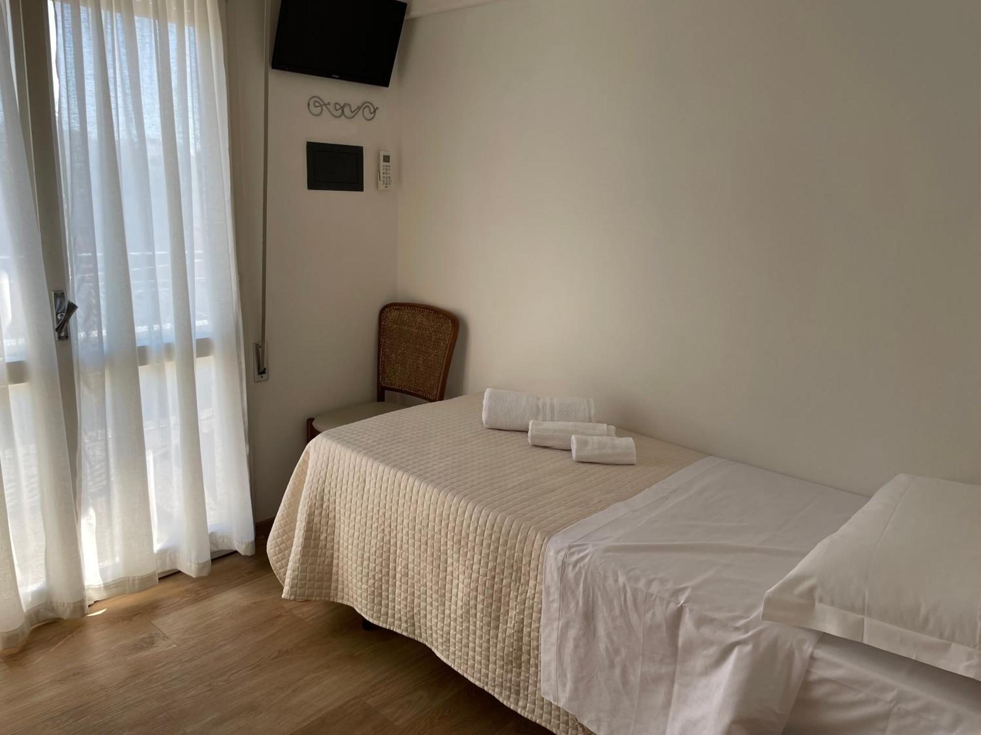 Hotel Barbiani リッチョーネ エクステリア 写真